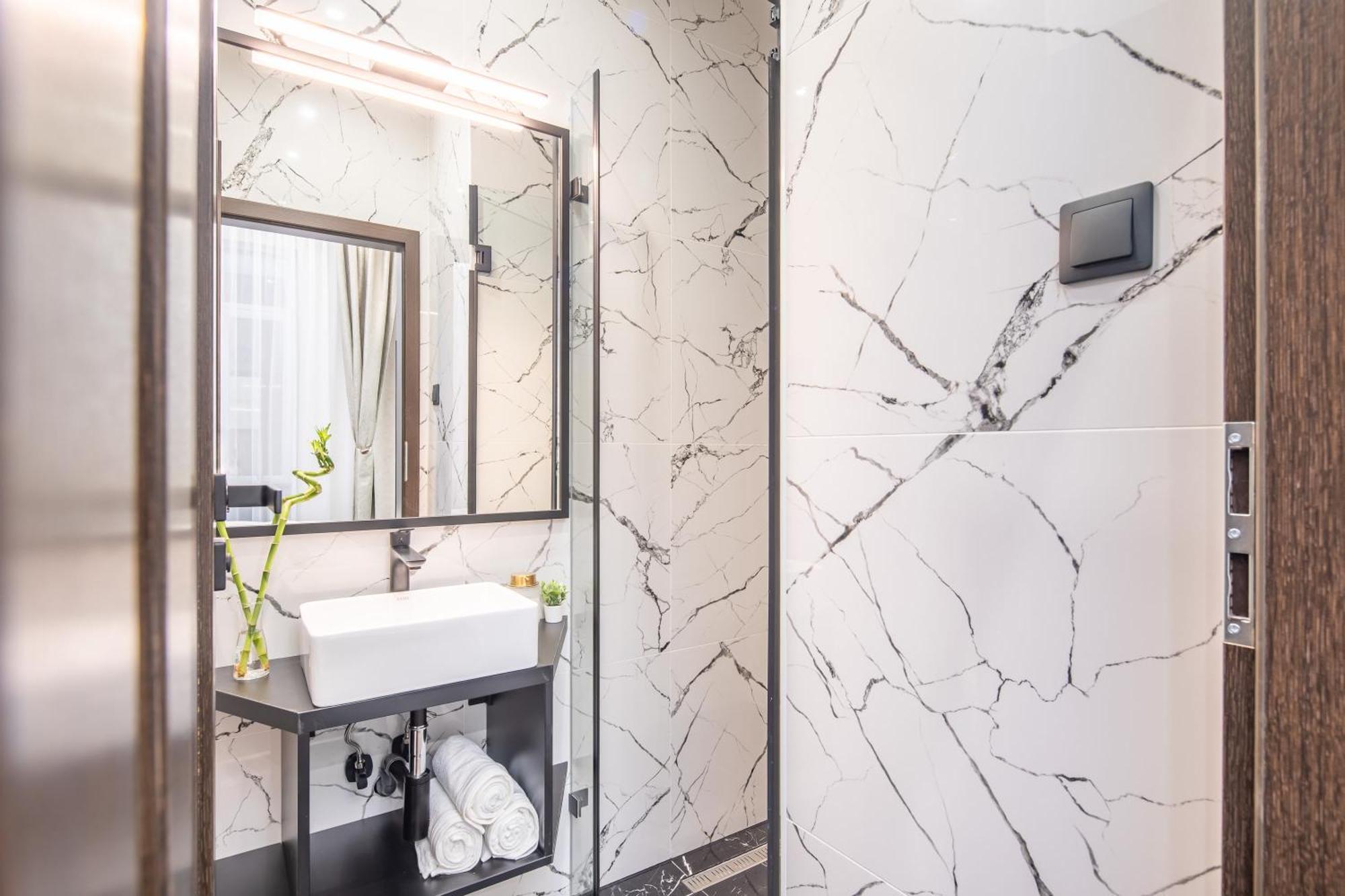 Extreme Central - Luxy Stay Budapeşte Dış mekan fotoğraf